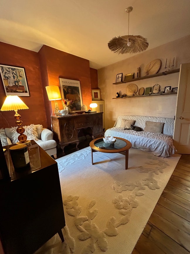 Double room in cosy creative house  Main Photo