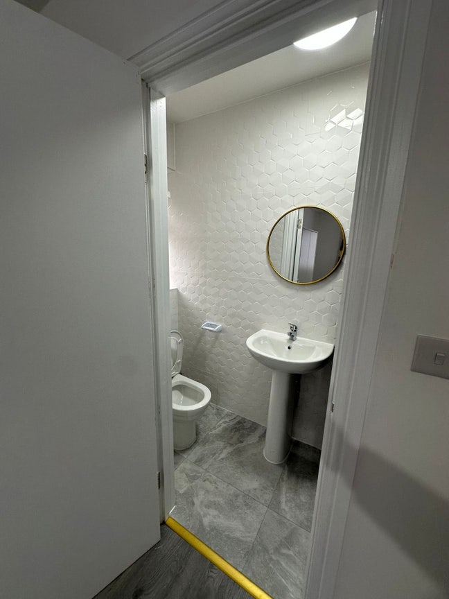 New furnished house rooms for rent Main Photo
