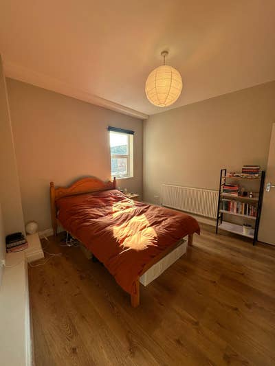 Room available in spacious 2-bed Peckham flat Main Photo