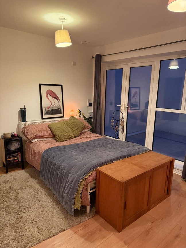 Double En-suite Room in Highgate Main Photo