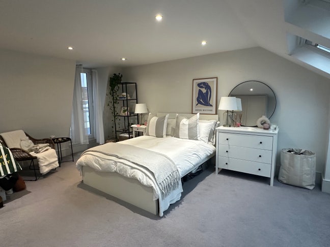Large Double Bedroom with En-suite in Clapham Main Photo