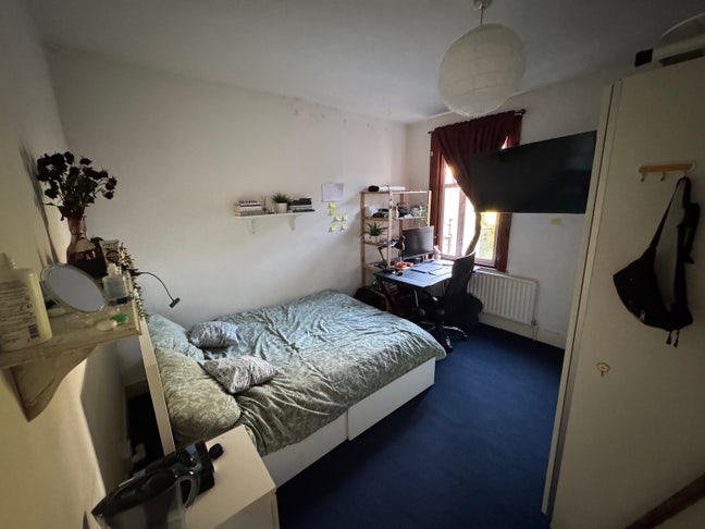 Room available in Ealing - sublet from mid Novembr Main Photo