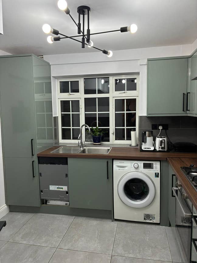 2 Fully Renovated, Fully Furnished Rooms for Rent  Main Photo