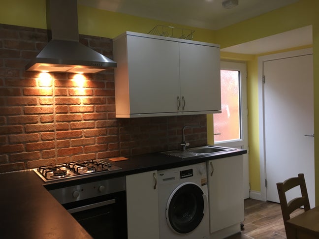 Stylish Double Bedroom, Northfield B31 Main Photo