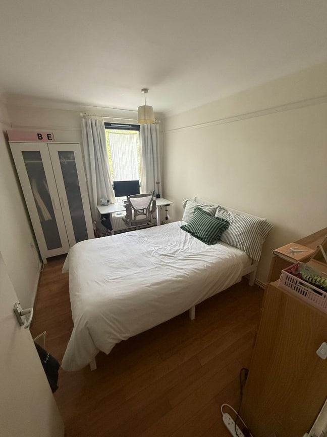Double room in Highbury  Main Photo