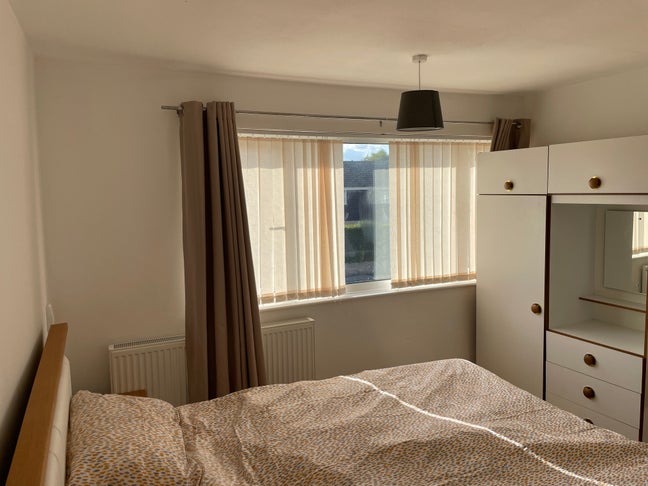 Double room from a shred house Kidlington shoping Main Photo