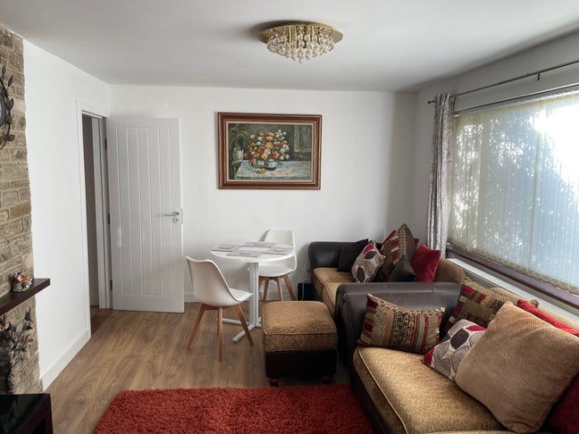 2 Double Rooms + 1 Single Room in Shared House  Main Photo