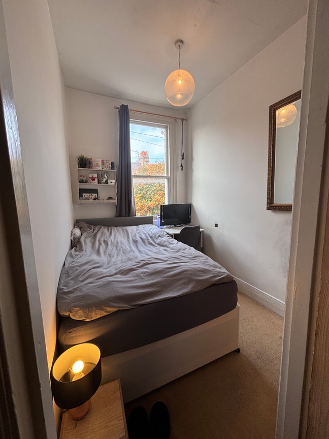 ***Cheap Single Room In Shepherd's Bush** Main Photo