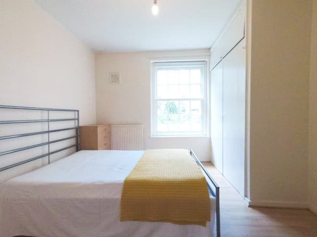 Bright & Spacious 5 bedroom flat , 7 min Vauxhall  Main Photo