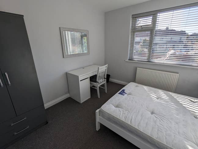 Double Bedroom in Filton Main Photo