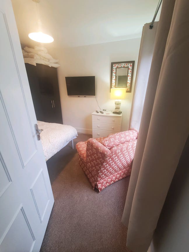 1 bedroom  Main Photo