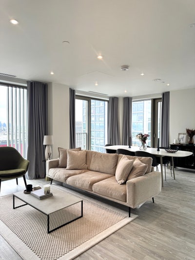 Beaut Modern Ensuite in Luxury Complex Coppermaker Main Photo