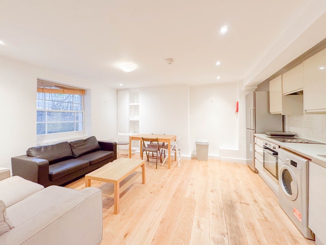 A beautiful 3 bedroom flat in Archway, N19 Main Photo