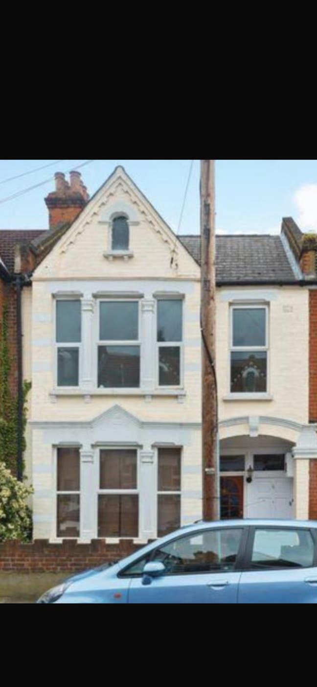 Spacious Furnished Double Room by Tooting Station Main Photo