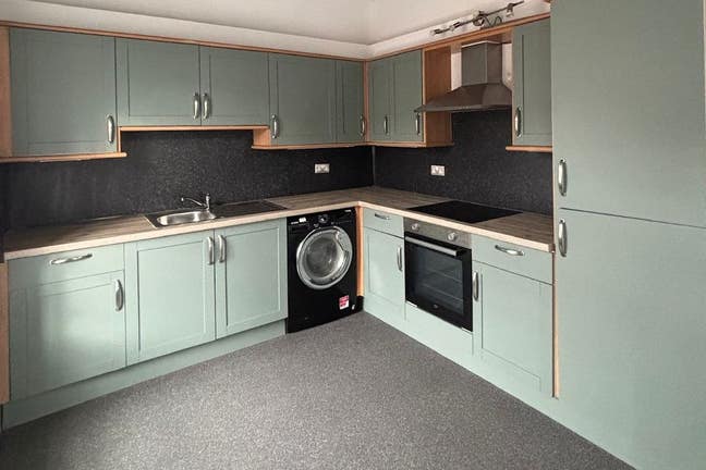 3 Bed Flat In Popular Sneinton Area Main Photo