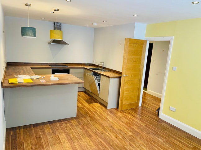 Modern Part Furnished 1 Bedroom Flat in Hove Main Photo