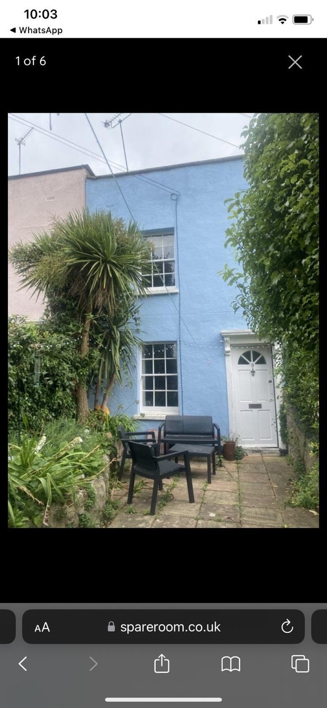 Cute cosy cottage on Whiteladies road  Main Photo