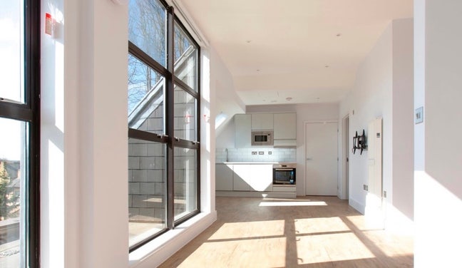 1 Bed Flat, Wardour Place, SL1 Main Photo