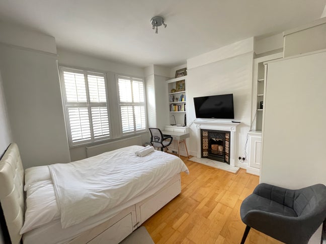 *Short Let* All Inclusive Room Let (Not En-Suite) Main Photo