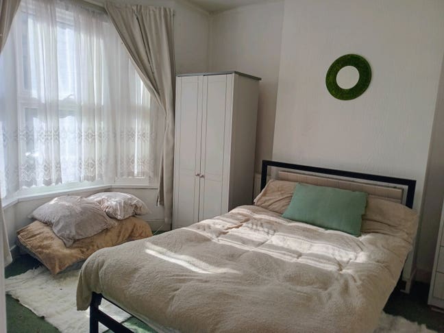 Attractive double room in East Ham Main Photo