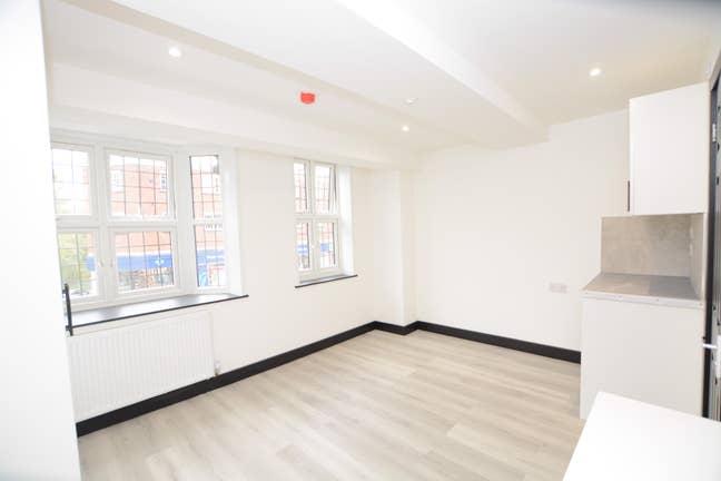 BRAND NEW! Stunning En-Suite Double Room Main Photo