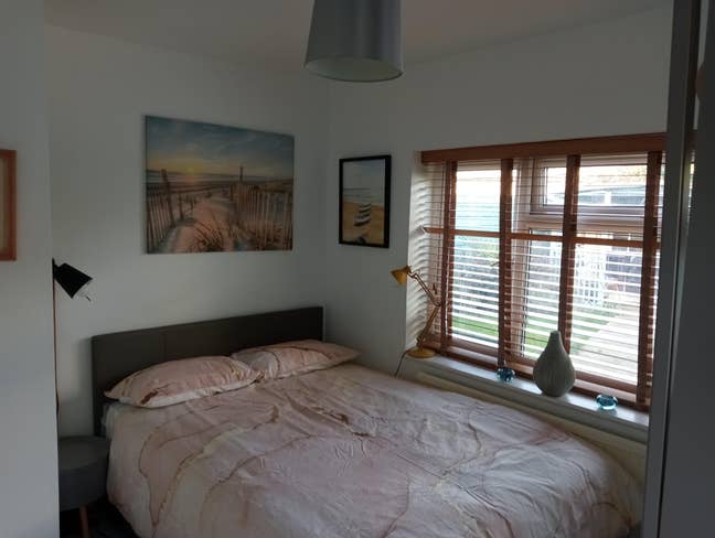 A double room with own bathroom in a family home Main Photo