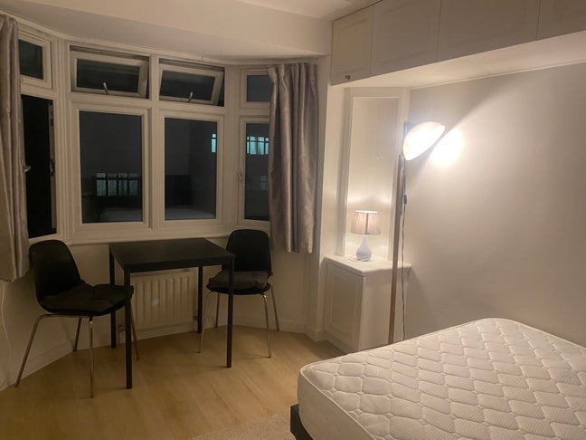Fab dbl nr Piccadilly/Central in Perivale, parking Main Photo