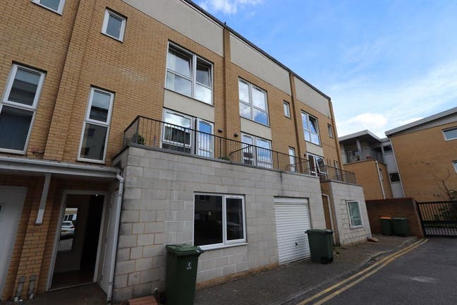 Best Deal In Stratford - Single Room + Ensuite Main Photo