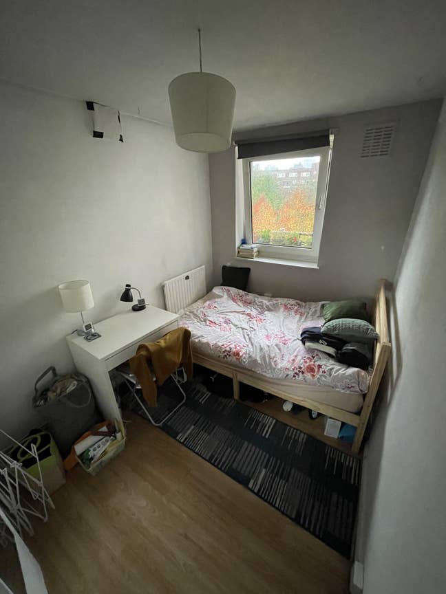 Room for rent in Hoxton (bills included) Main Photo