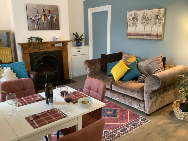 Rooms for rent in immaculate house central Bristol Main Photo