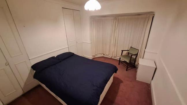 Double room is available for rent in - DA16 1JZ Main Photo