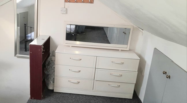 2/3 bedrooms flat for rent Main Photo