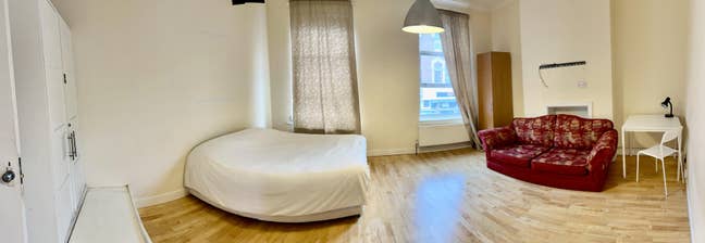 Large double room  Main Photo
