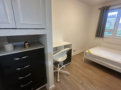 *Includes All Bills Double Room in NW1** Main Photo