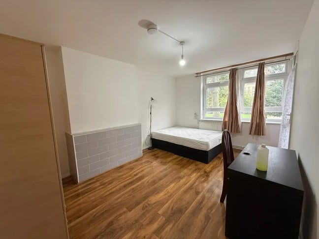 Prime Location! 4 Bed Flat Near Whitechapel, E1. Main Photo