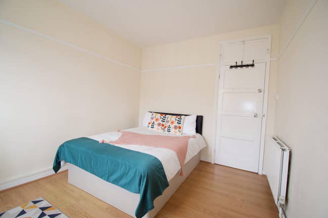 Well-Located Double Room in East Acton  Main Photo
