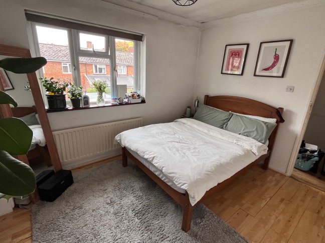 Double bedroom in Tooting House  Main Photo