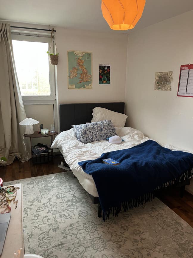 Room for rent in Bow 🎀 30th Oct Main Photo