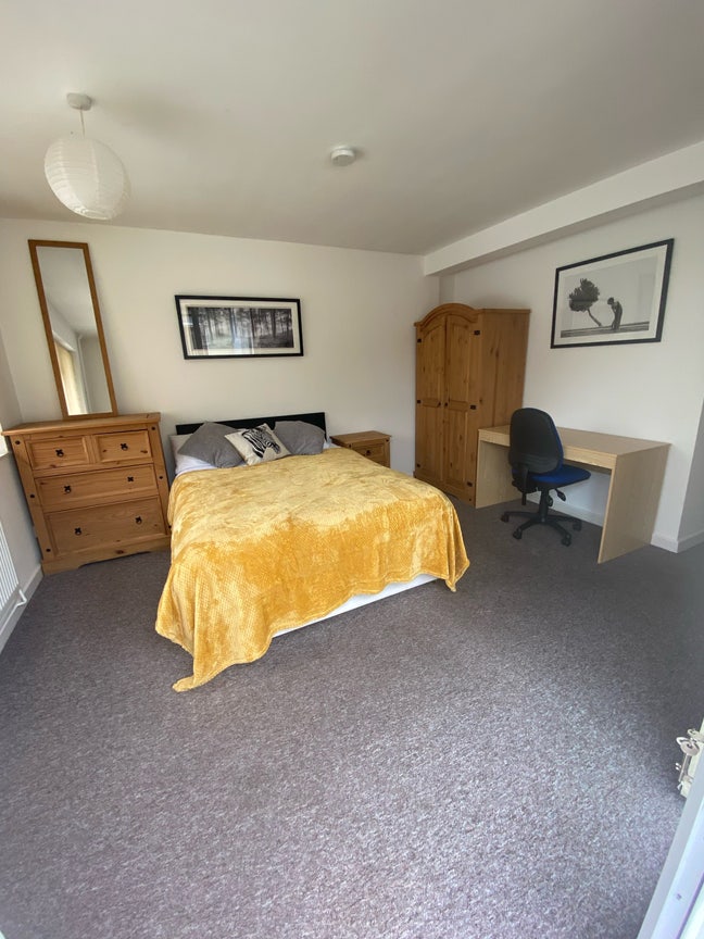 Luxurious Double Room *** No Deposit Main Photo