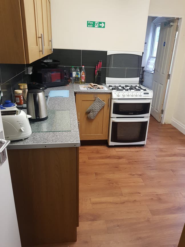 4 Bedroom Minimum support housing  Main Photo