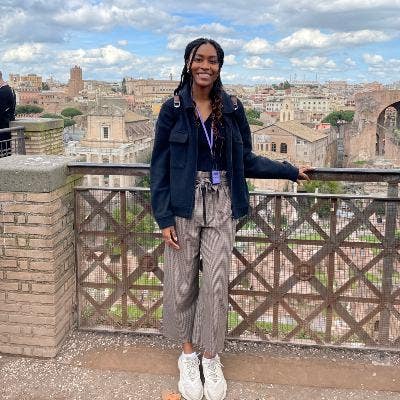 Hi, I'm Nadine.   A young professional, loo... Main Photo