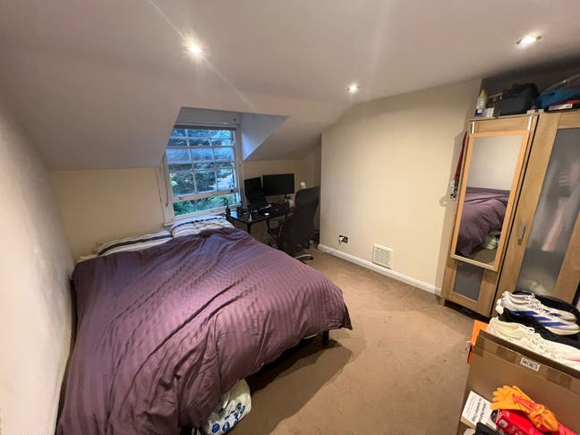 Double room by London Bridge Main Photo