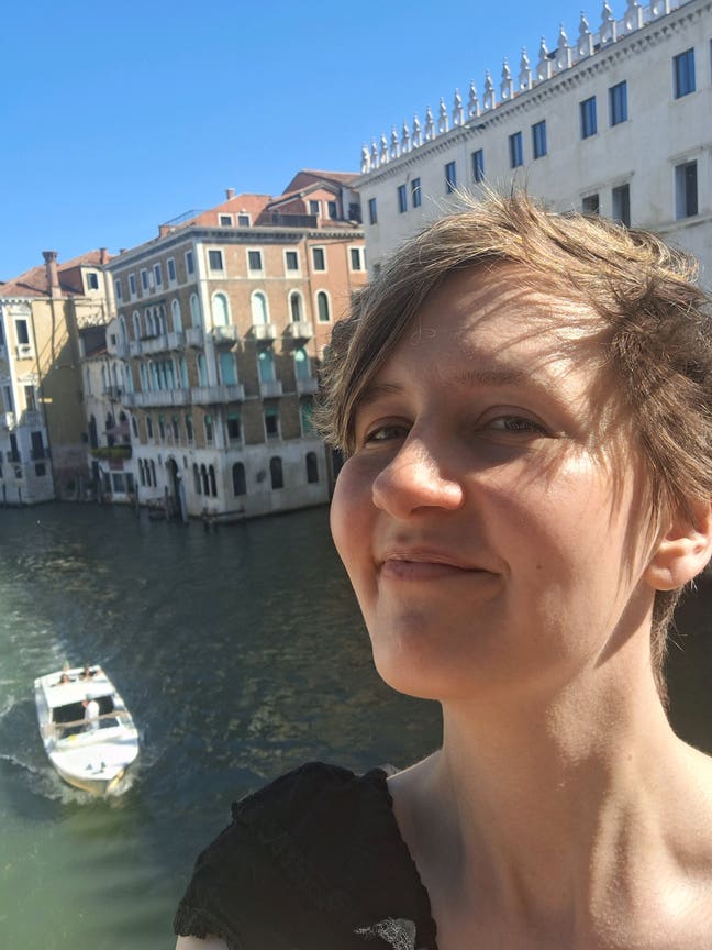 Friendly German looking for friendly flatshare :) Main Photo