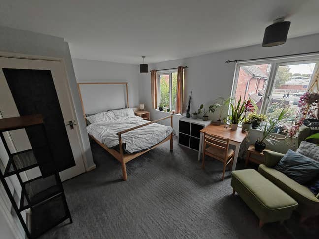 Spacious and bright room in Bermondsey Main Photo