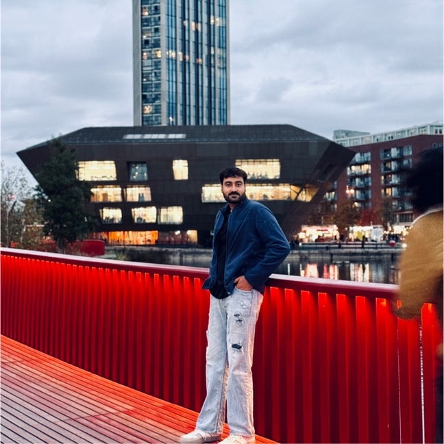 Room needed Main Photo