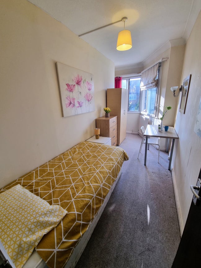 Cozy single room in Brondesbury Main Photo