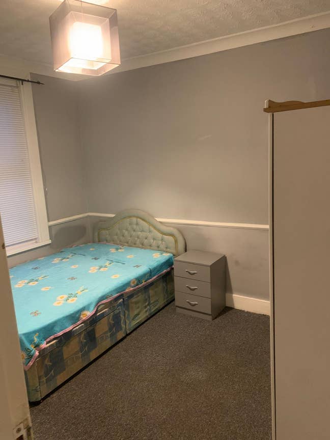 Double room near west Drayton train station  Main Photo