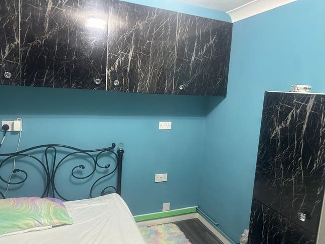 Furnished room to rent Main Photo