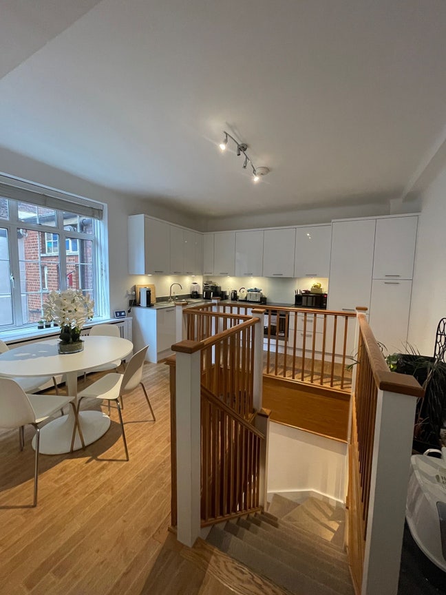 Double room in Kensington with own bathroom Main Photo