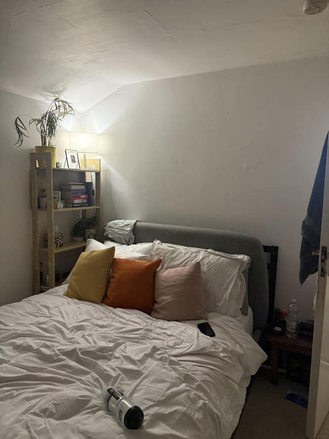 Double room in Kilburn-Furnished-Bills Inc Main Photo